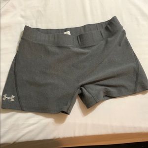Women’s Under armour workout short